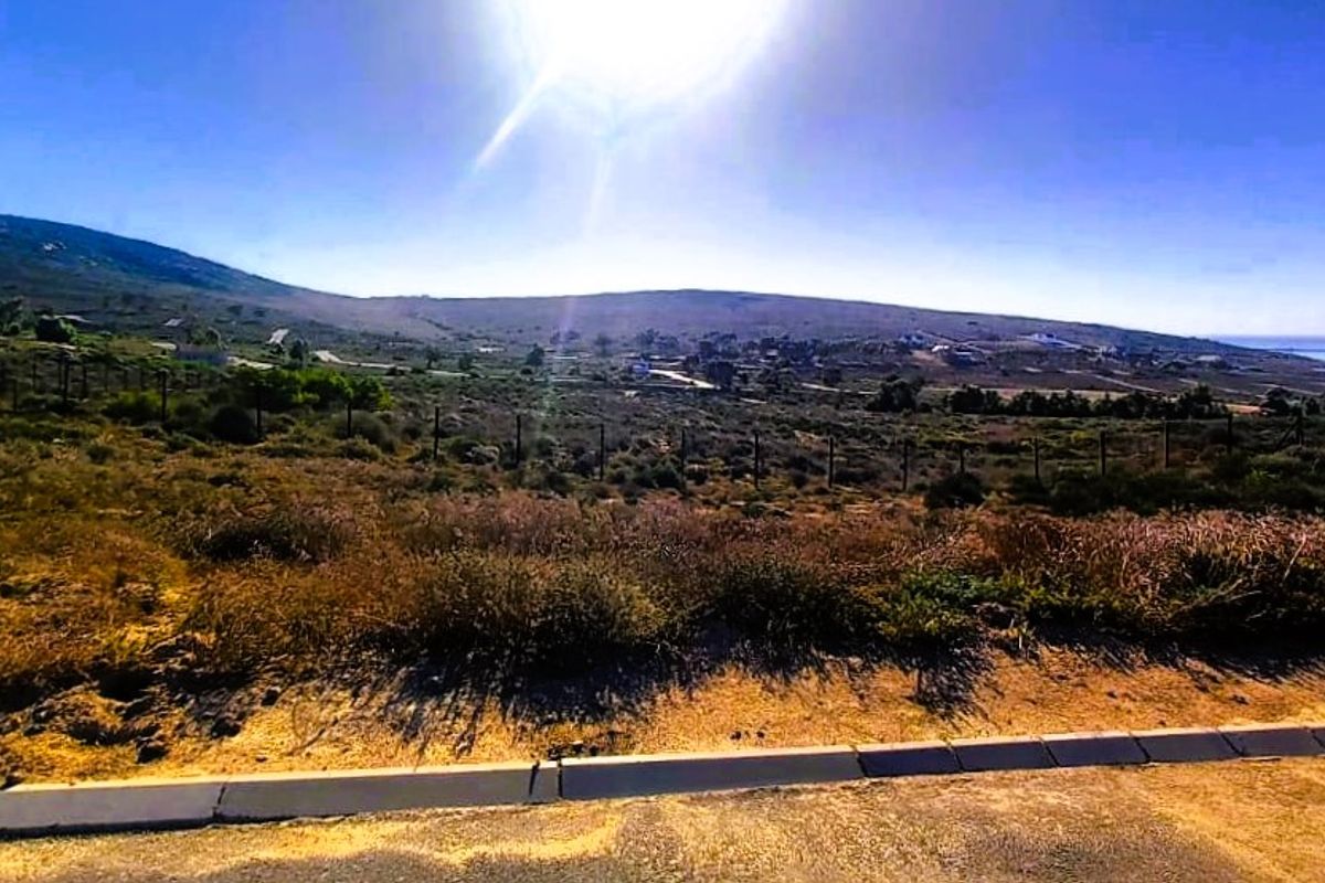 429m2 Plot on the West Coast in St Helena Bay @ R399 000 is not to be scorned!! - Photo 2