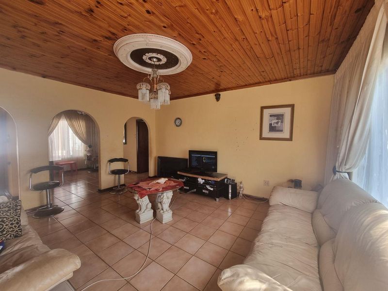 House for Sale - Photo 2