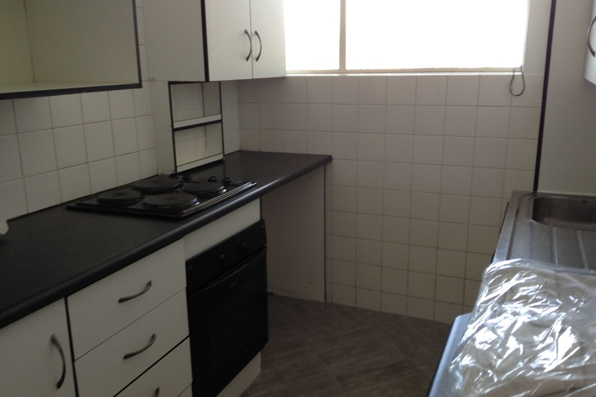 2 bedroom unit in sought after Lake Point - Photo 4