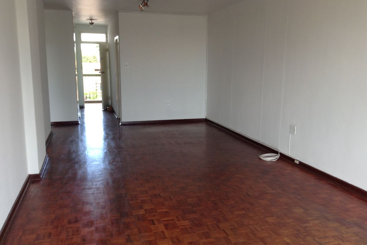 2 bedroom unit in sought after Lake Point - Photo 2