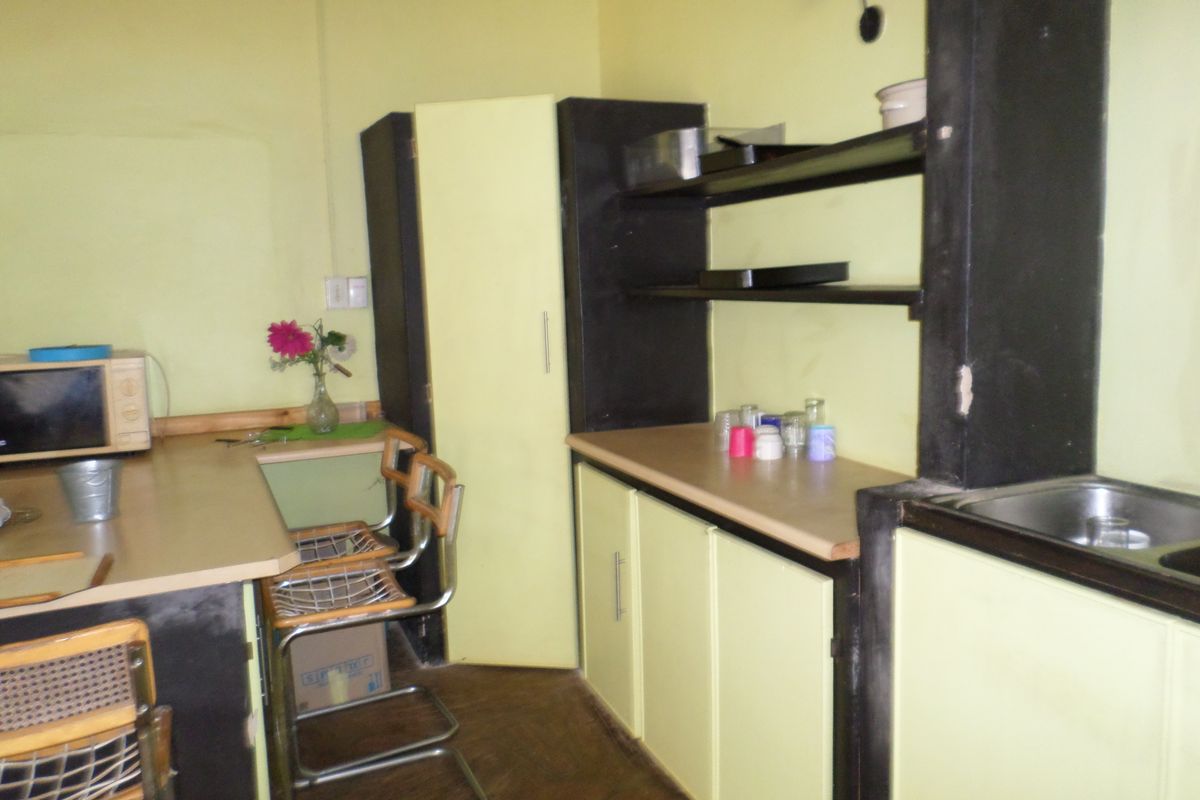 Charming 4-bedroom Small Holding in Ventersdorp - Photo 4