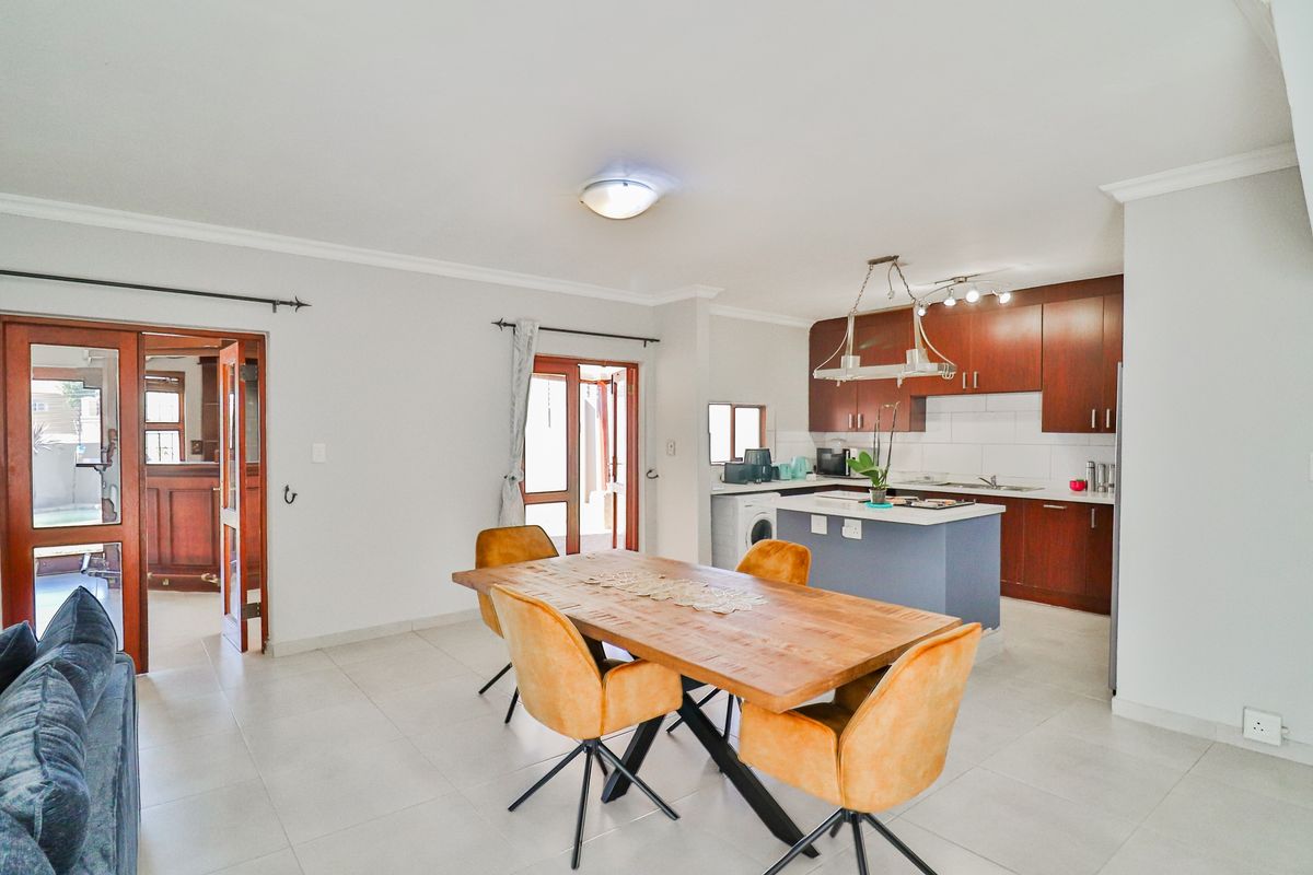 Stunning family home, perfect for entertaining! - Photo 4