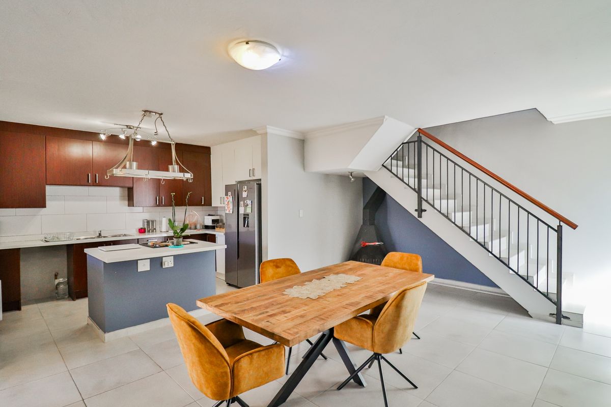 Stunning family home, perfect for entertaining! - Photo 5