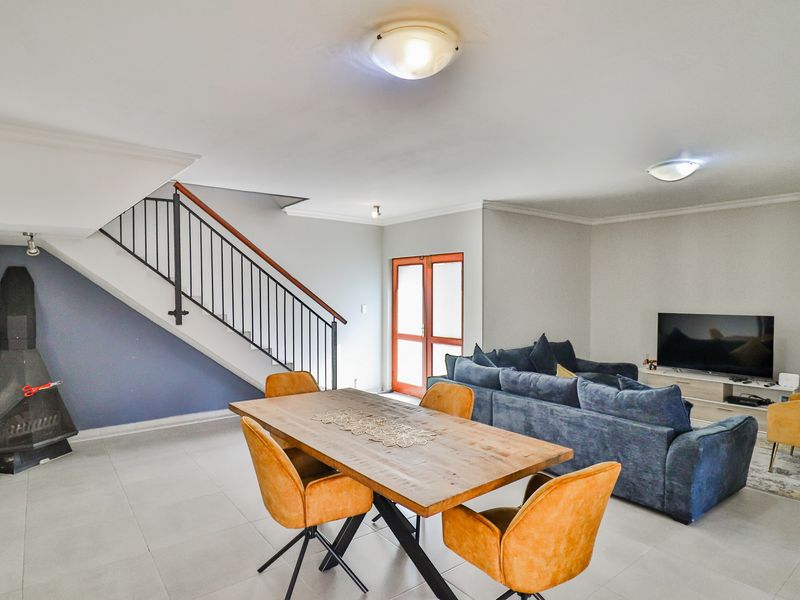 Stunning family home, perfect for entertaining! - Photo 8