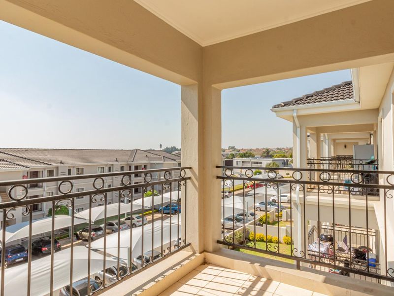 Perfection at a pretty price - Photo 6