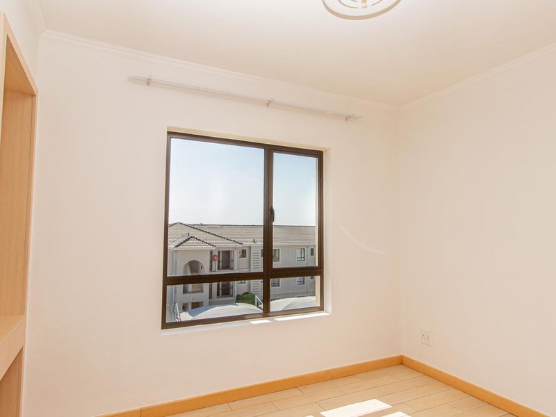 Perfection at a pretty price - Photo 8