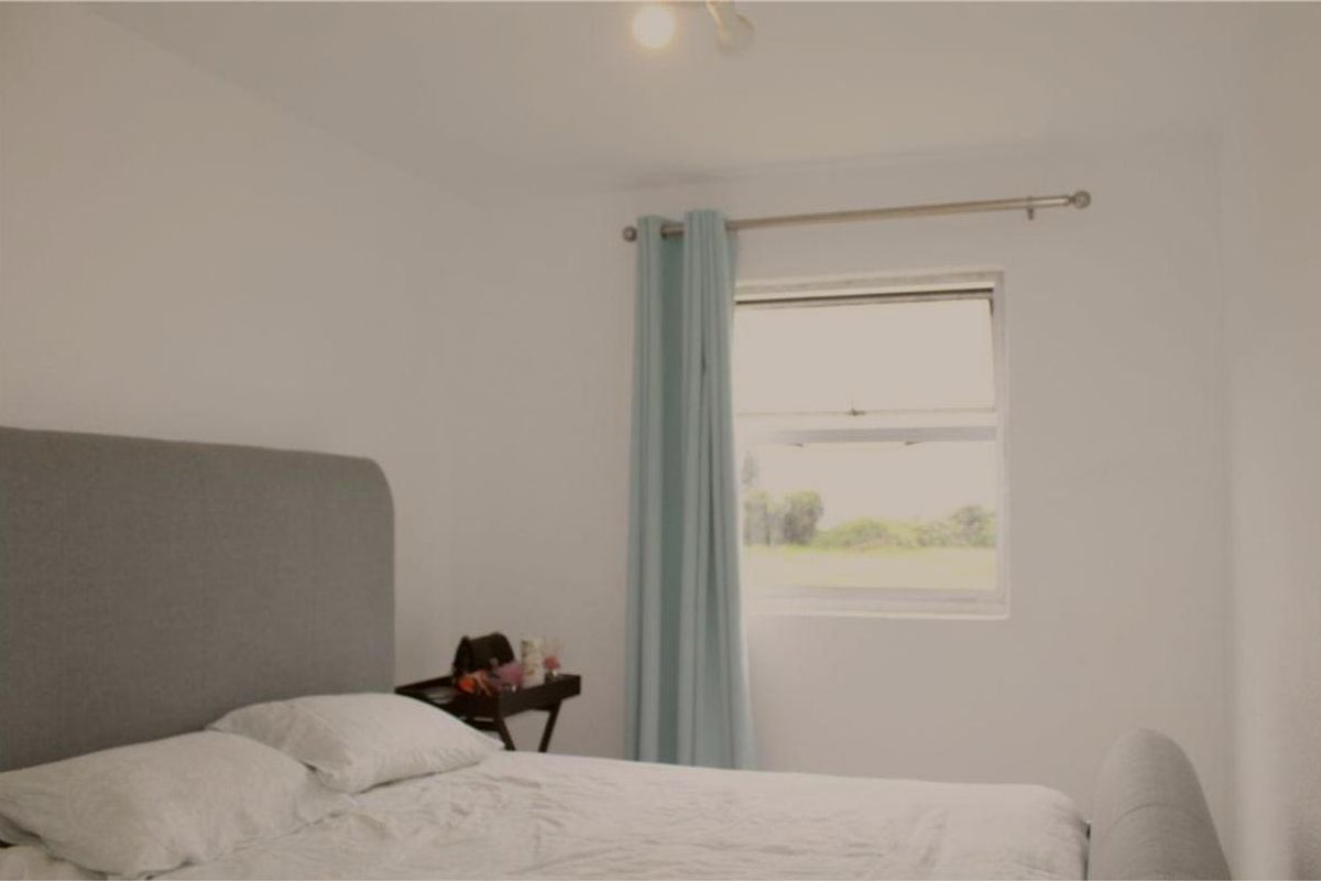 Neat Two Bedroom Apartment - Photo 4