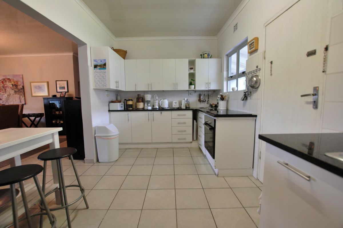 Modern Luxury Living in Koelwaters Estate - Photo 5