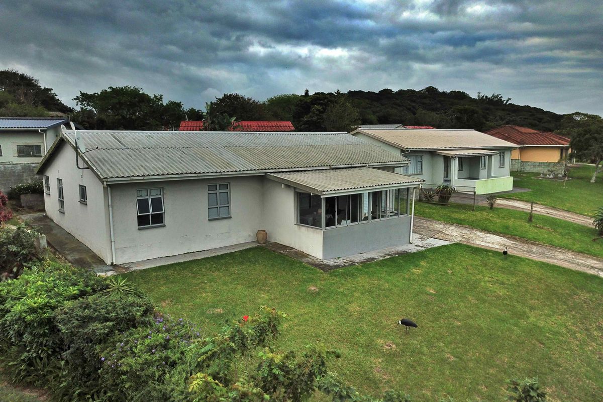 Modern Luxury Living in Koelwaters Estate - Photo 3