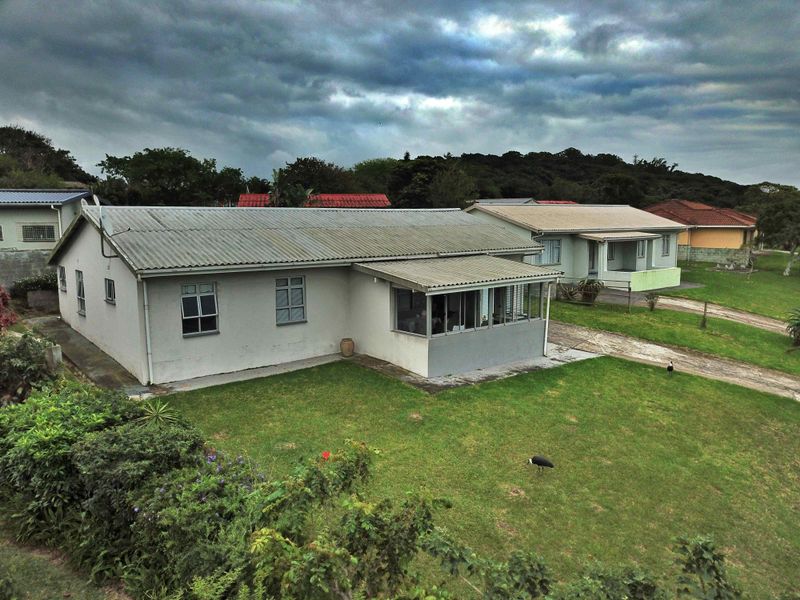 Modern Luxury Living in Koelwaters Estate - Photo 3