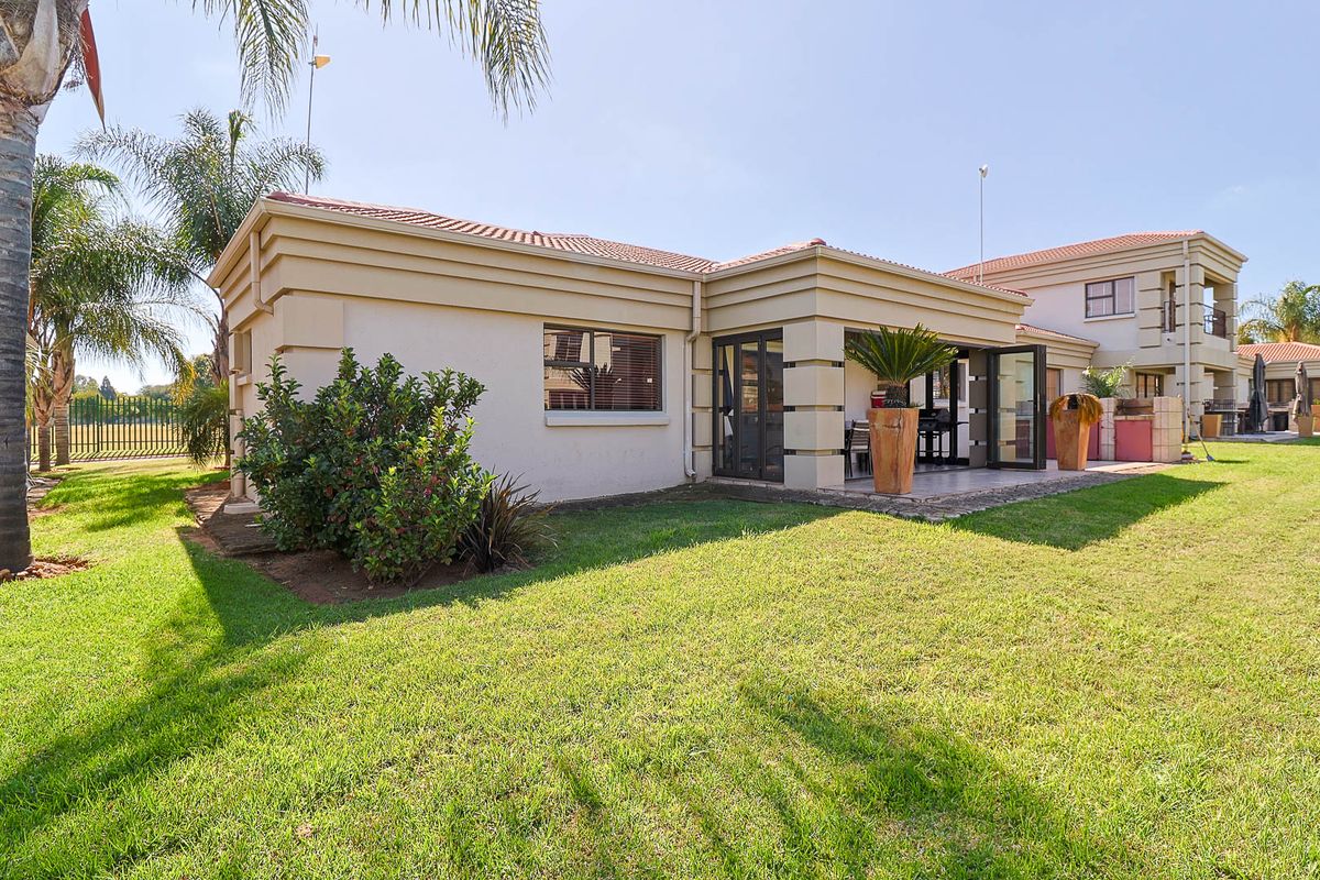 Stunning Single level unit for sale in Vaal Marina. - Photo 3