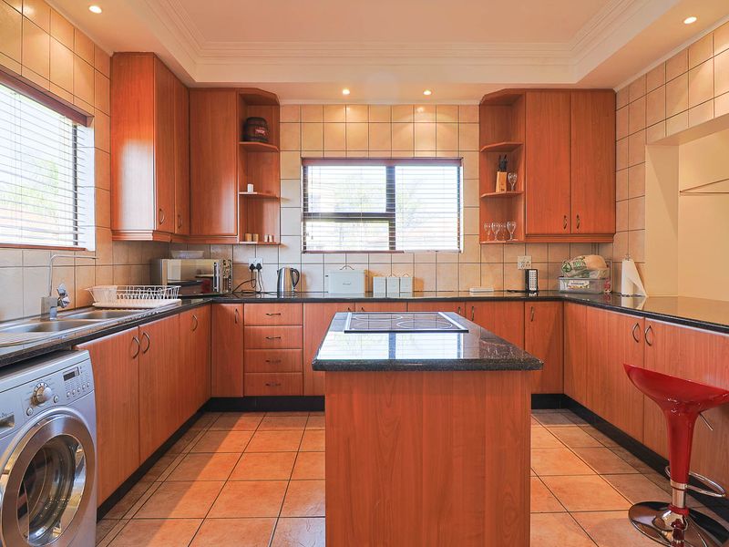 Stunning Single level unit for sale in Vaal Marina. - Photo 10