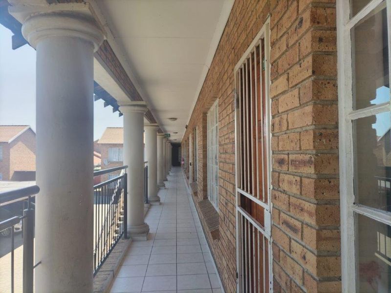 CHARMING FIXER-UPPER WITH GREAT POTENTIAL AT EAST END FOR SALE - Photo 3