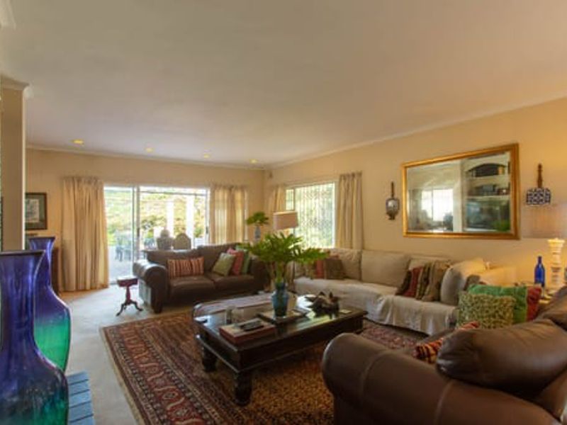 Dream Ocean View Villa: An Investment Opportunity of a Lifetime in Stanger Rural. - Photo 2