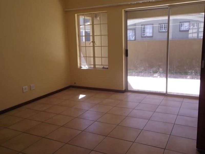Evander – Excellent Value 2-Bedroom Flat - Photo 6