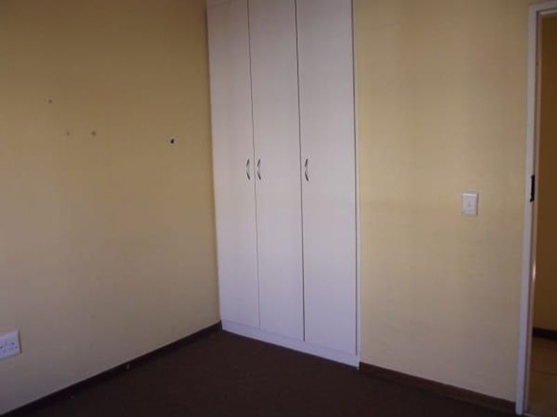 Evander – Excellent Value 2-Bedroom Flat - Photo 10