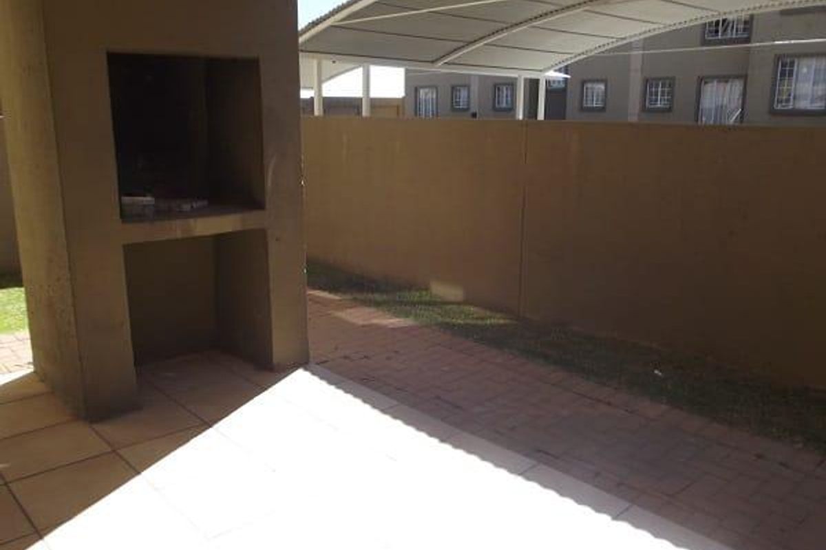 Evander – Excellent Value 2-Bedroom Flat - Photo 4