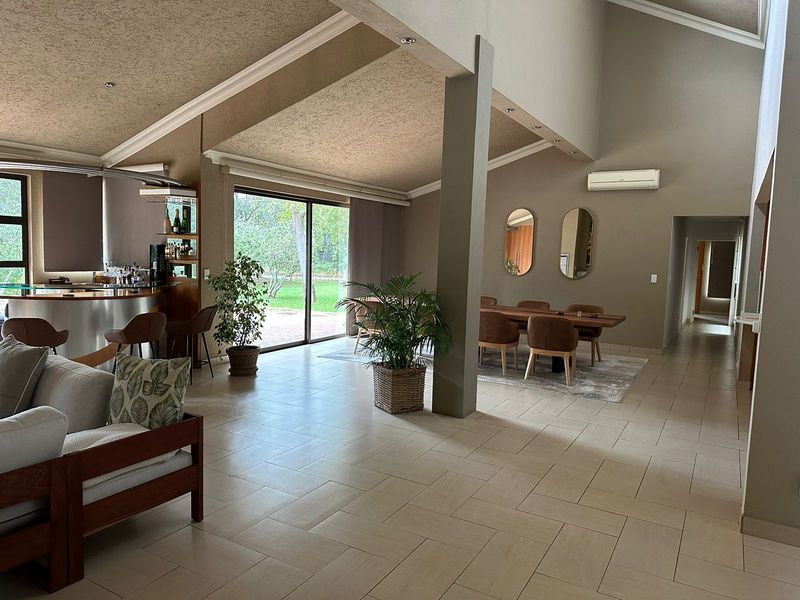 NESTLED IN NATURE - Photo 5