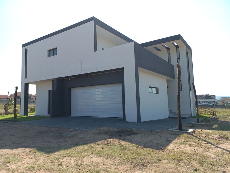 Ultra modern 4 bedroom Full Title Home in The Kingsley Secure Estate - Photo 4