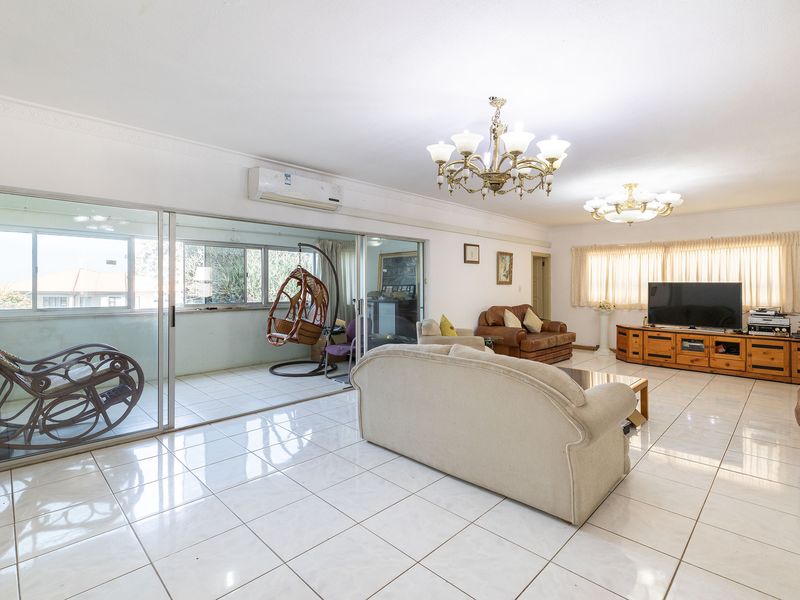 Please contact agent for an appointment to view - Photo 4