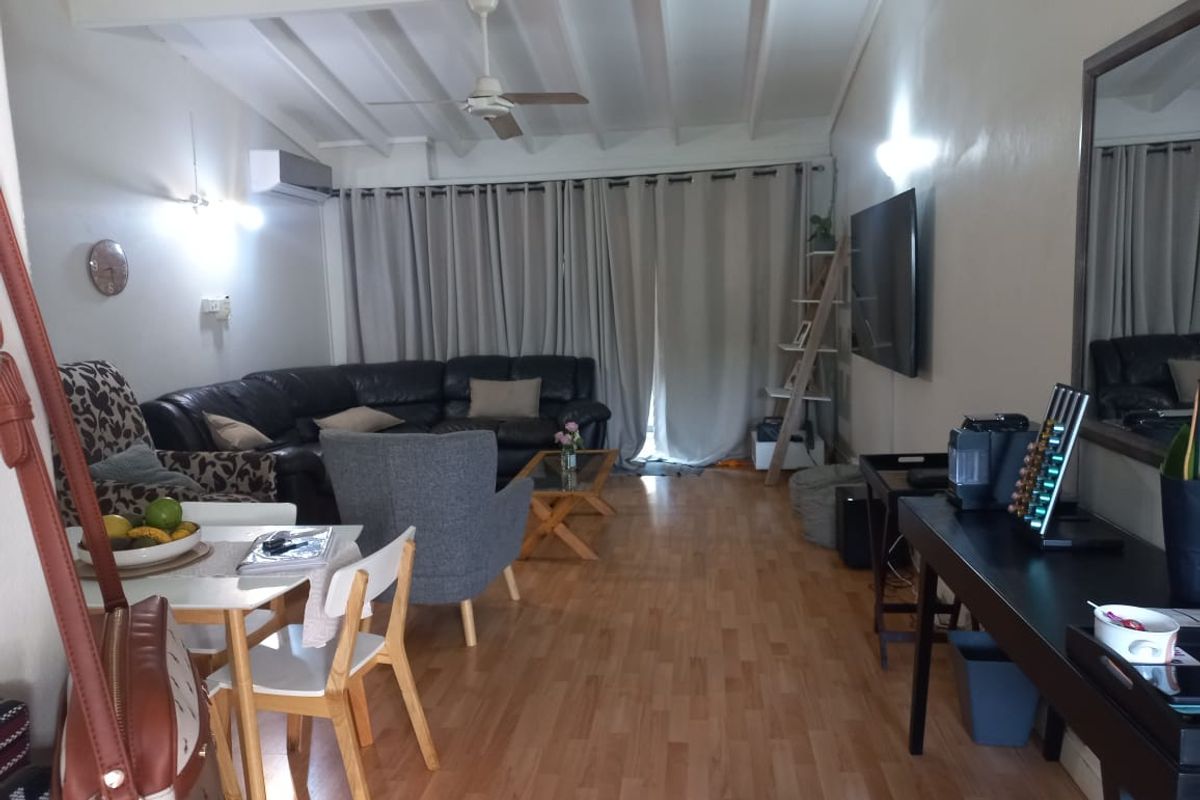 2 bedroom Apartment for sale - Photo 2