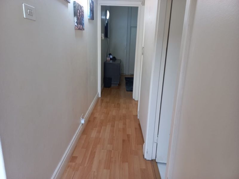 2 bedroom Apartment for sale - Photo 9