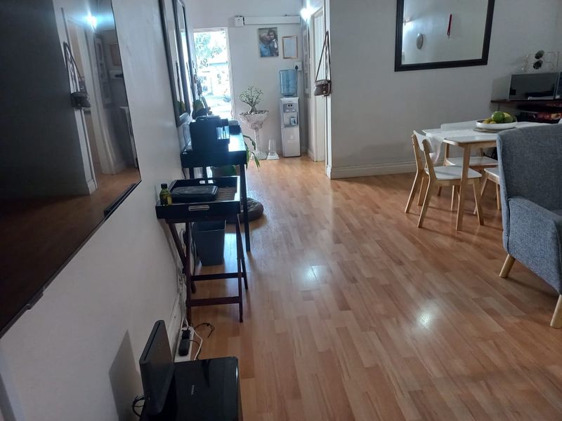 2 bedroom Apartment for sale - Photo 5