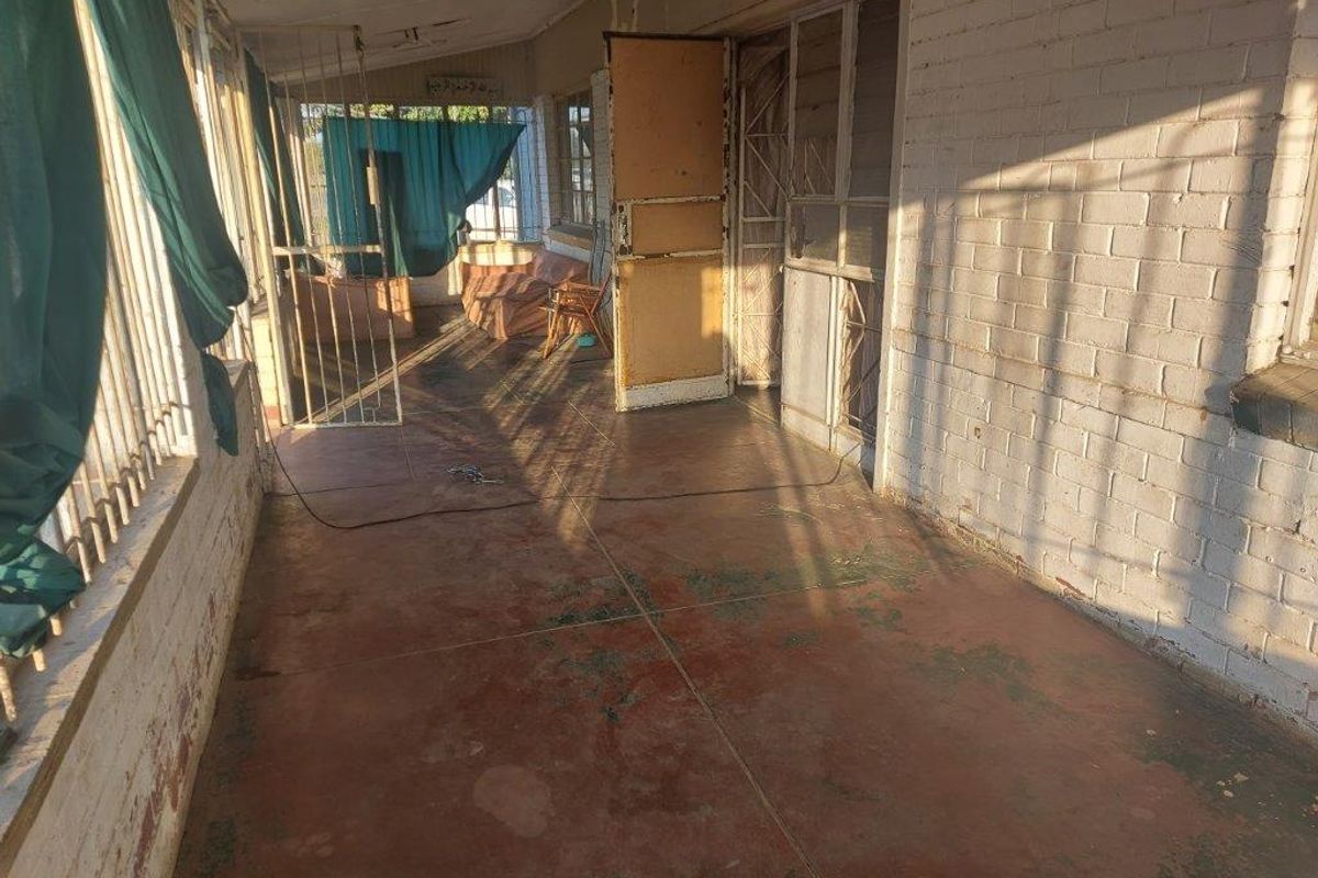 SPECIAL FEATURES OF THIS COMMERCIAL PROPERTY - Photo 5