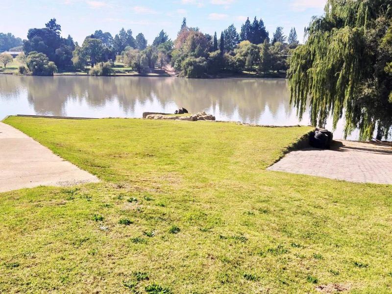 Grandstand Waterfront Gem with magnificent all-embracing Vaal River/Vaal Dam Wall views. - Photo 5