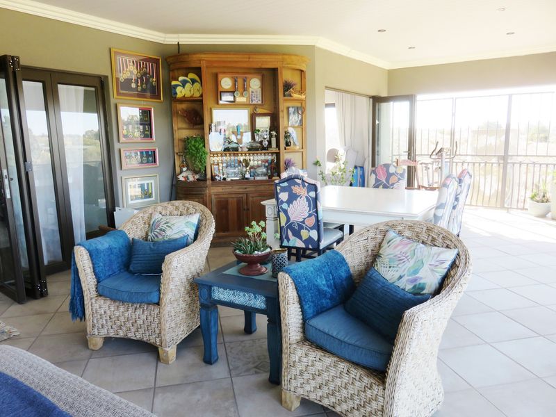 Grandstand Waterfront Gem with magnificent all-embracing Vaal River/Vaal Dam Wall views. - Photo 7