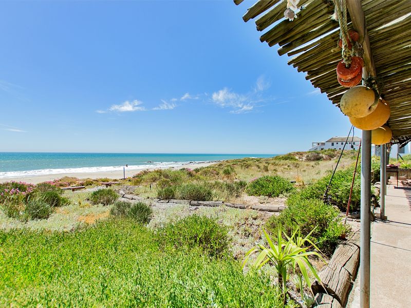 Beach Front home to Rent in Duyker Eiland - St Helena Bay - Photo 2