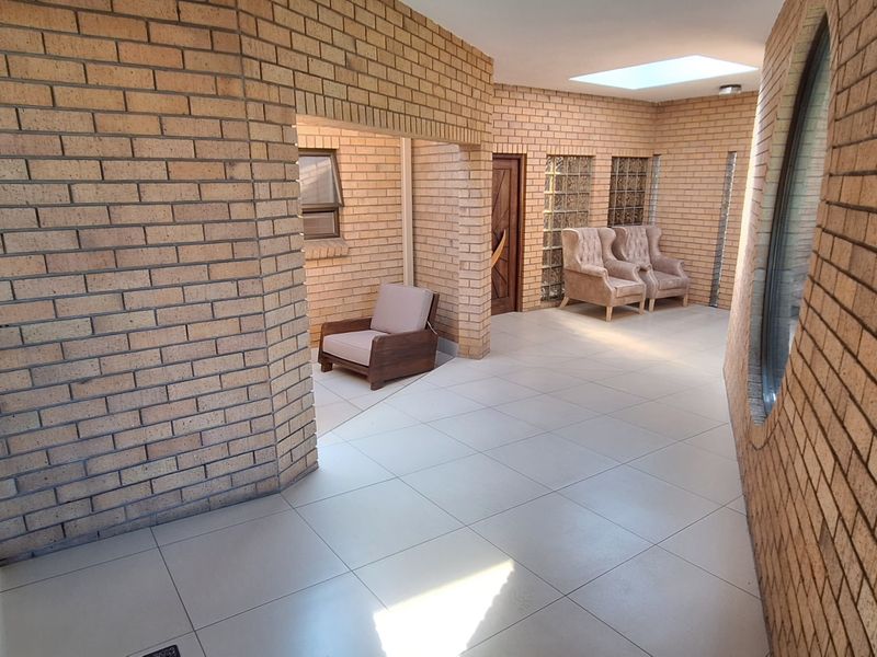 Harvest happy memories for your family in this brilliant and astonishing architectural masterpiece! - Photo 7