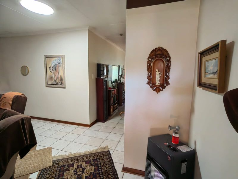 3 Bedroom Townhouse for sale in Parys - Photo 6
