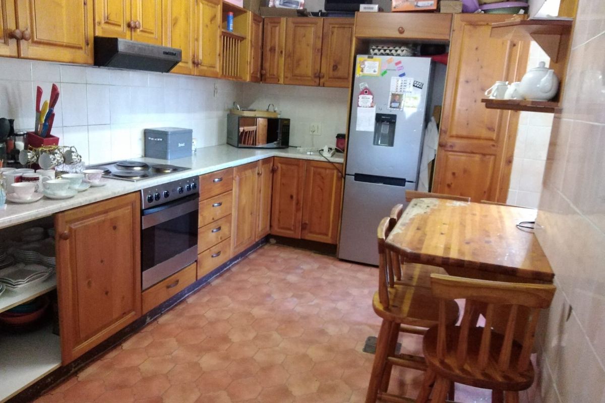 4 Bedroom home in sort after Hayfields arare - Photo 5