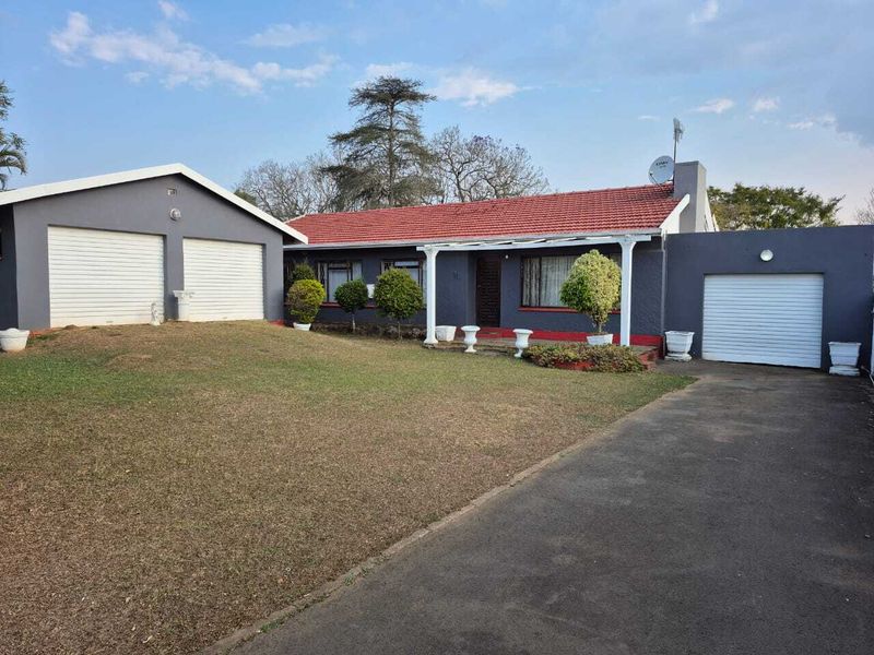 4 Bedroom home in sort after Hayfields arare - Photo 9