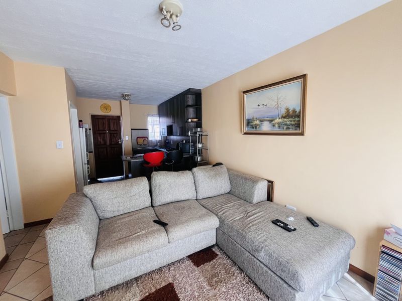 Stunning 2-bedroom apartment for sale in - perfect for modern living and an investment potential. - Photo 4