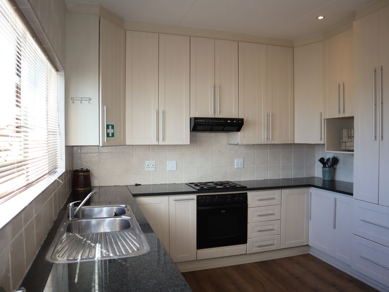 Endless Sea Views!! - Photo 9