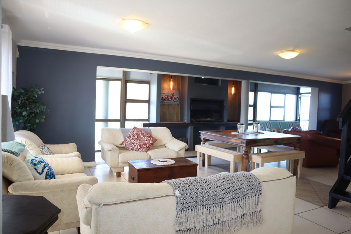 Endless Sea Views!! - Photo 4