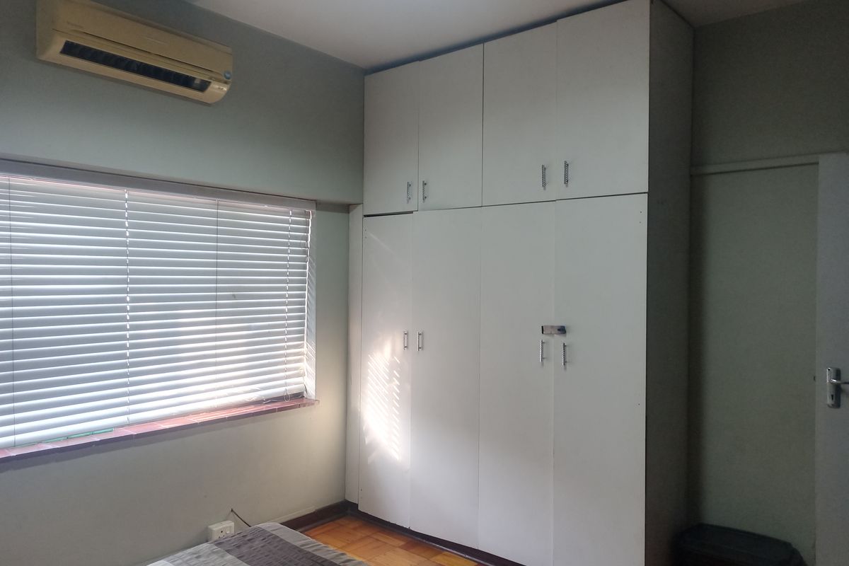 Modern Large 1 Bed Room To Let in Montclair - Photo 5
