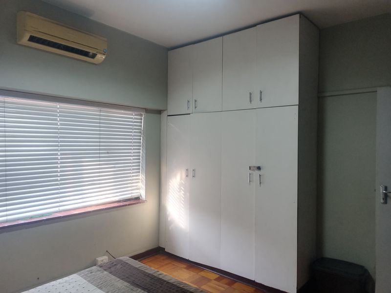 Modern Large 1 Bed Room To Let in Montclair - Photo 5