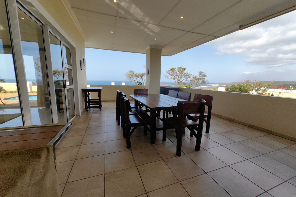 Exquisite Coastal Living: State-of-the-Art Home with Breathtaking Sea Views - Photo 3