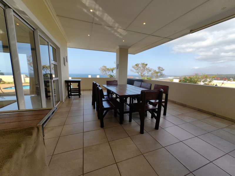 Exquisite Coastal Living: State-of-the-Art Home with Breathtaking Sea Views - Photo 3