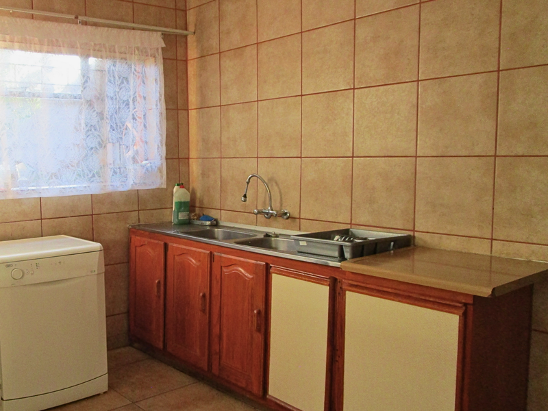 A Welcoming Residence In Fauna Park - Ideal For Families In Pursuit Of Peaceful Living - Photo 5