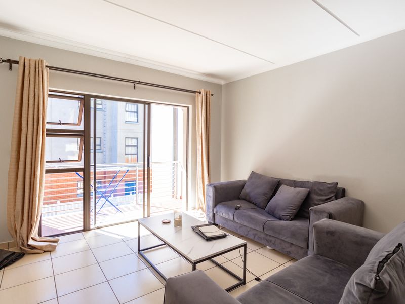 Charming 2-Bedroom Apartment in Prime Location - Photo 6