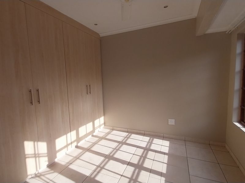 Stunning 2 bedroom townhouse available in Margate. - Photo 7