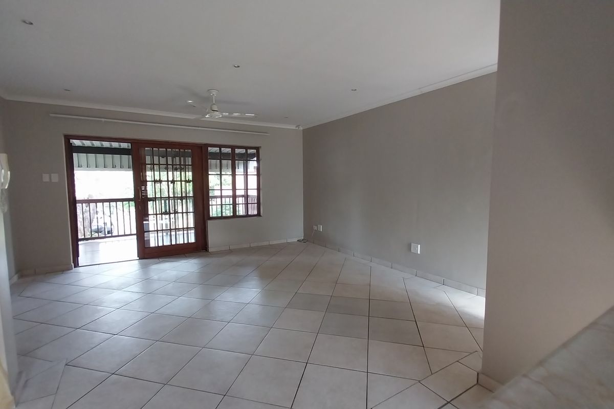 Stunning 2 bedroom townhouse available in Margate. - Photo 4