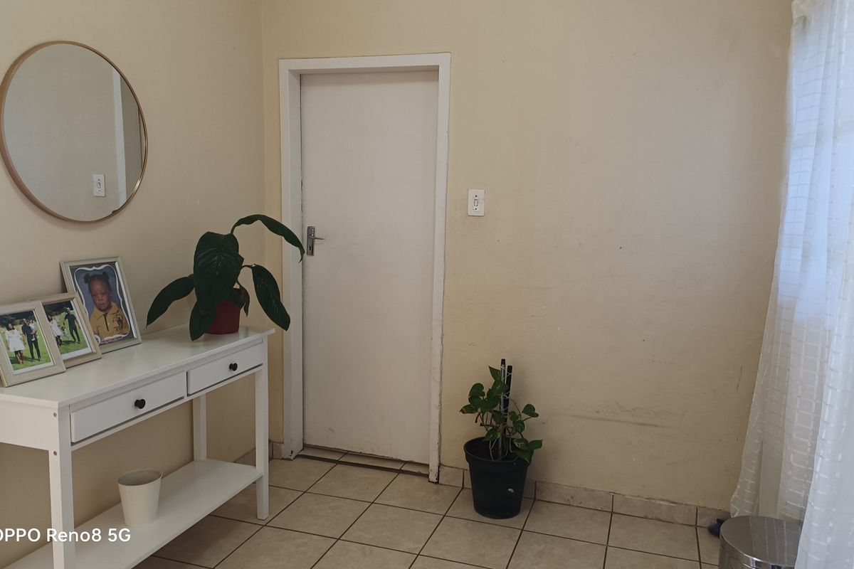 Investment or First Time Homed Owner! - Photo 2