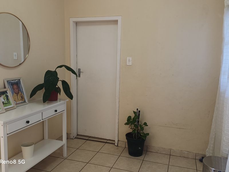 Investment or First Time Homed Owner! - Photo 2