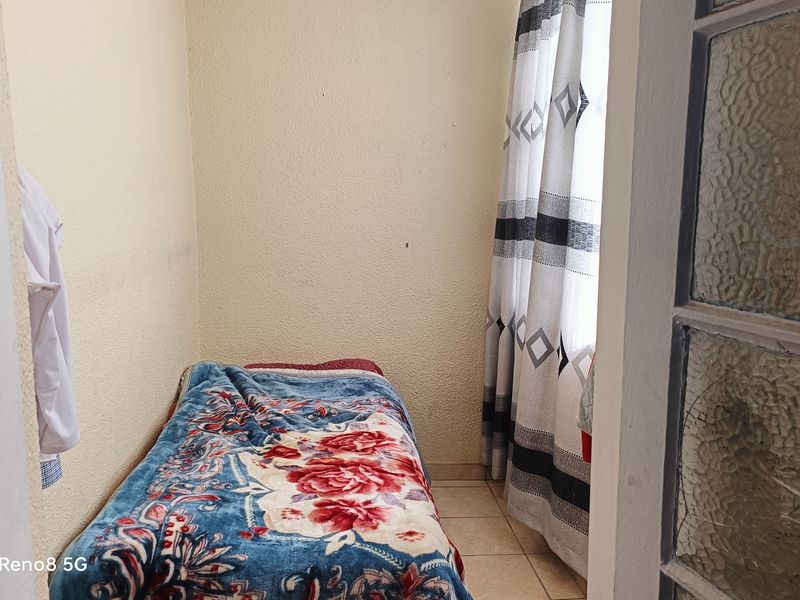 Investment or First Time Homed Owner! - Photo 9