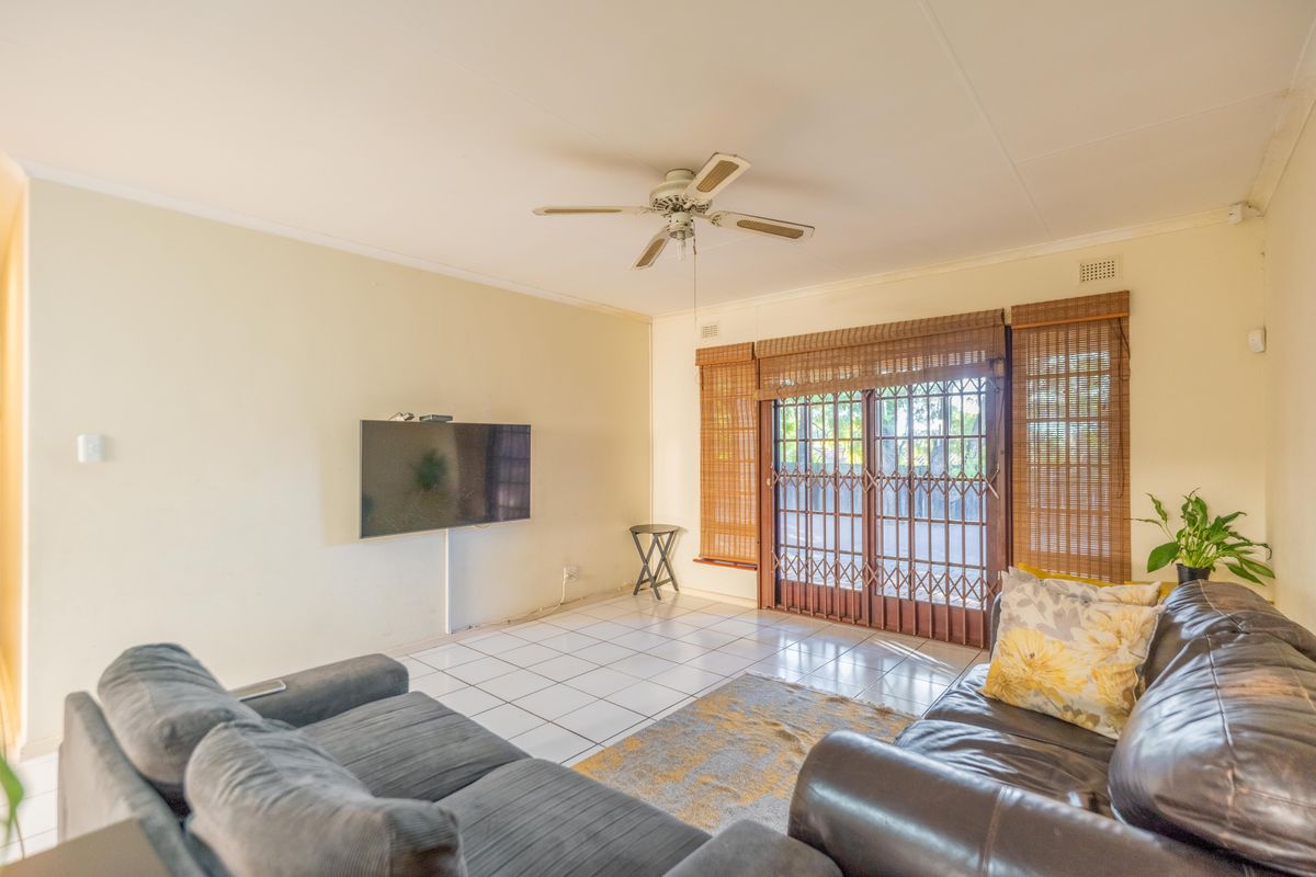 A Pet friendly gem! - Photo 5